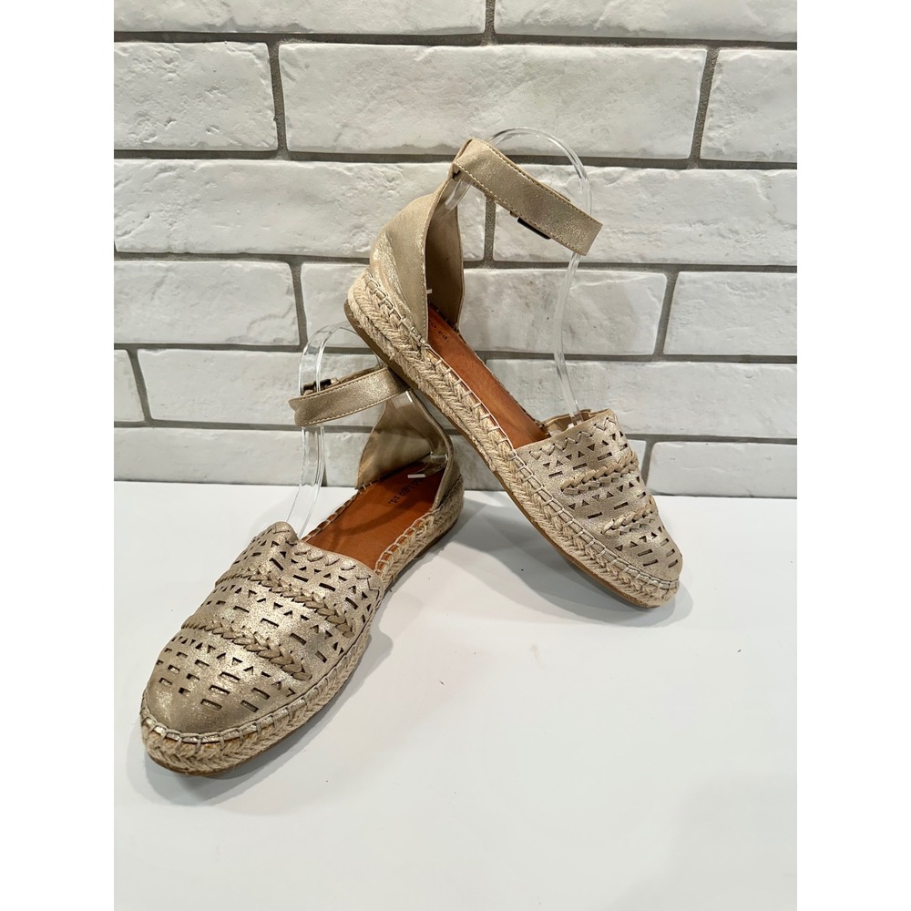 Indigo‎ Rd Gold Laser Cut Ankle Strap Espadrille Flats Women's Size 10M